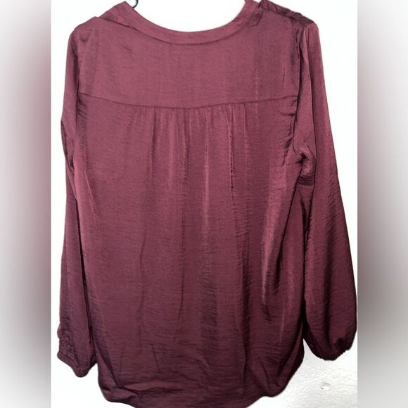 Alfani Smocked-Cuff Long-Sleeve V-Neck Top SIZE M NWOT - Picture 3 of 3